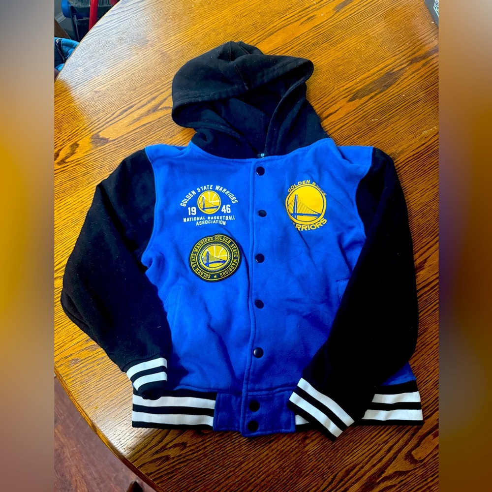 Golden state Warriors Basket ball warm up jacket Boys size 10-12
